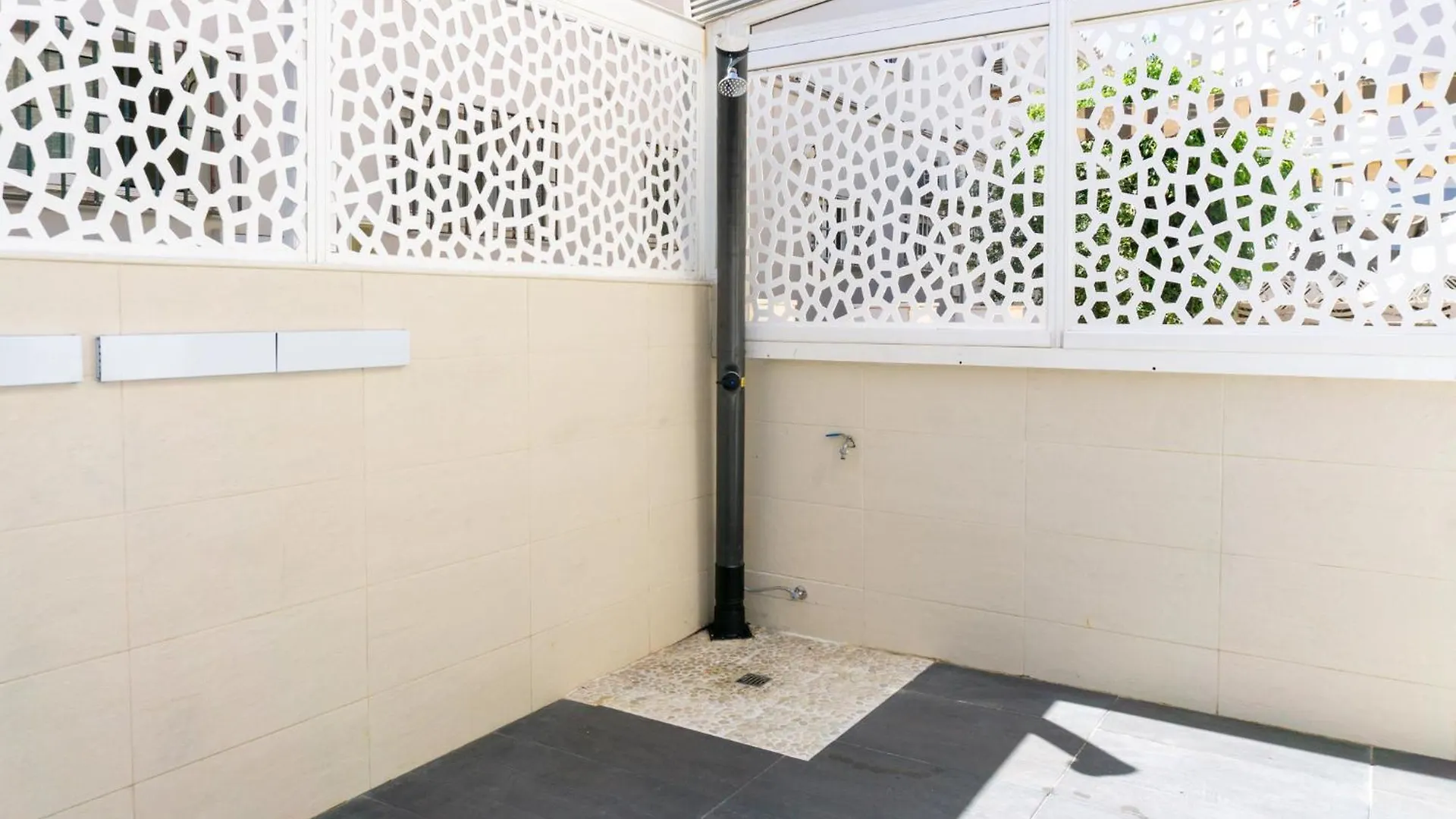 Chalet En Primera Linea De Playa Apartment Malaga