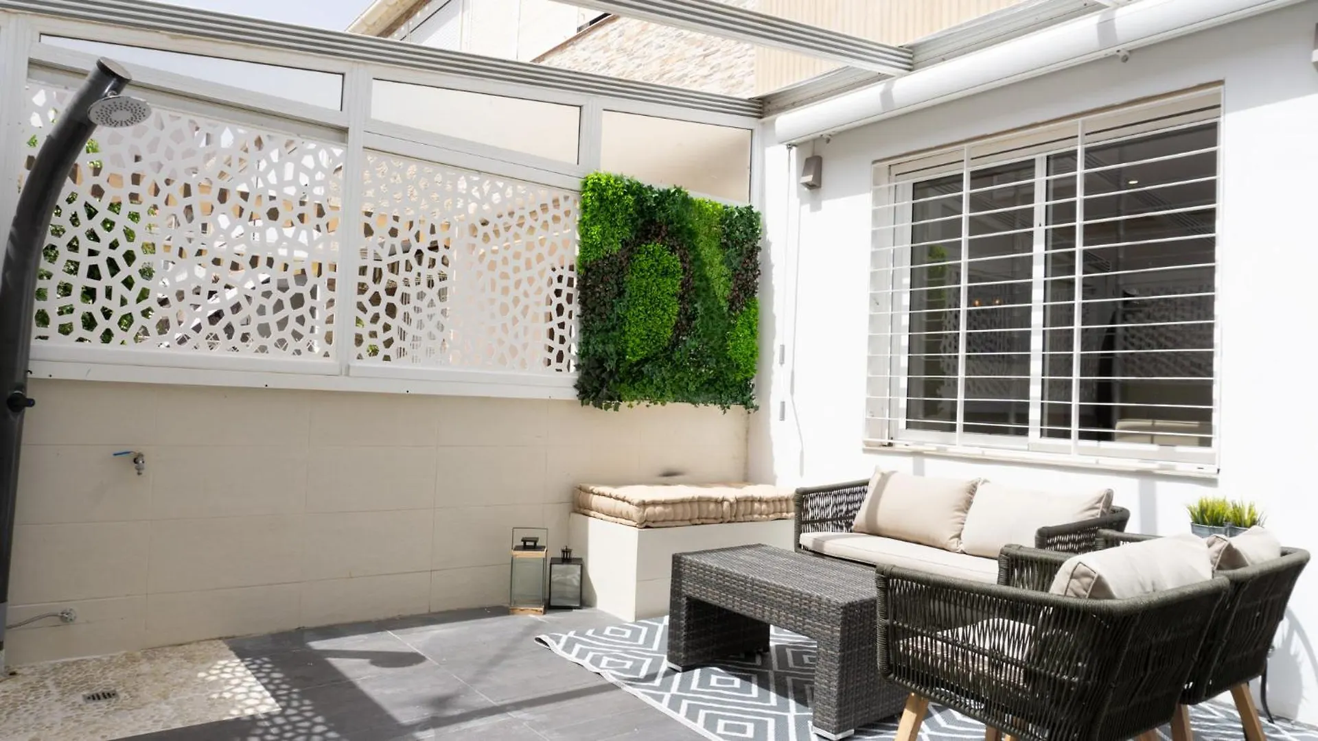 Chalet En Primera Linea De Playa Apartment Malaga