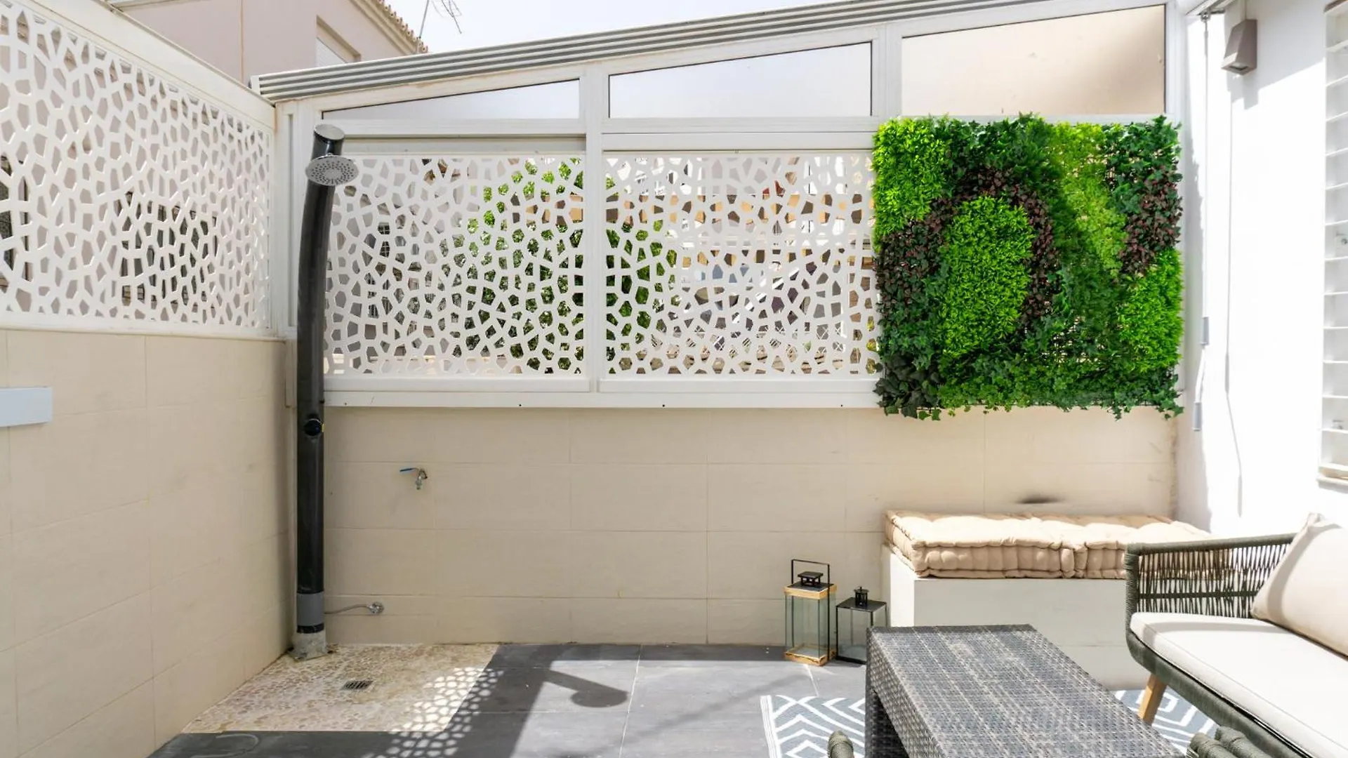 Chalet En Primera Linea De Playa Apartment Malaga