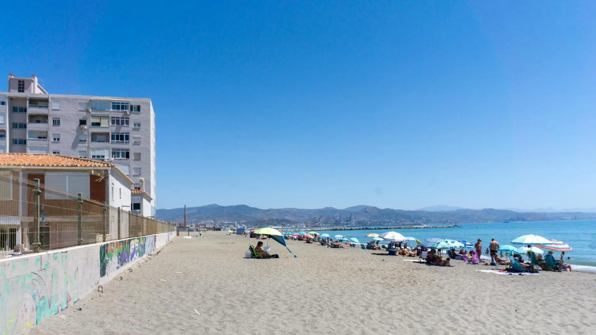 Chalet En Primera Linea De Playa Appartement Málaga