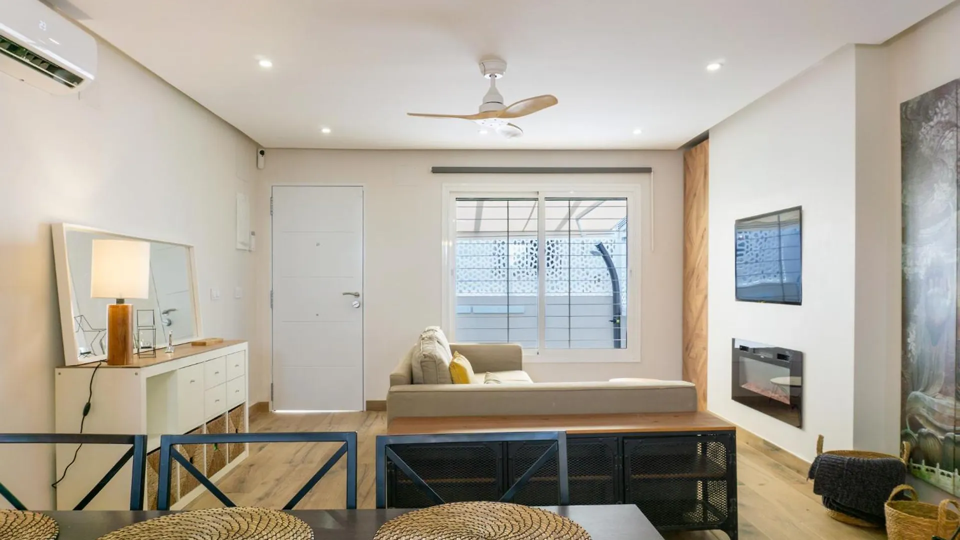 Chalet En Primera Linea De Playa Appartement Málaga