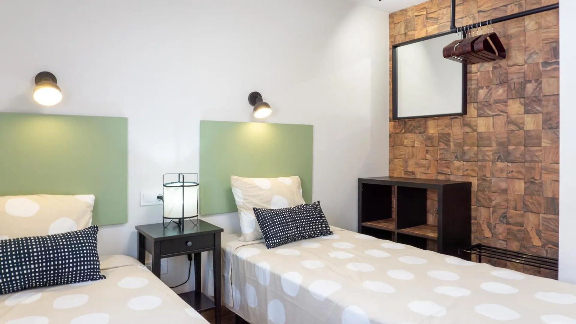 말라가 Chalet En Primera Linea De Playa 아파트